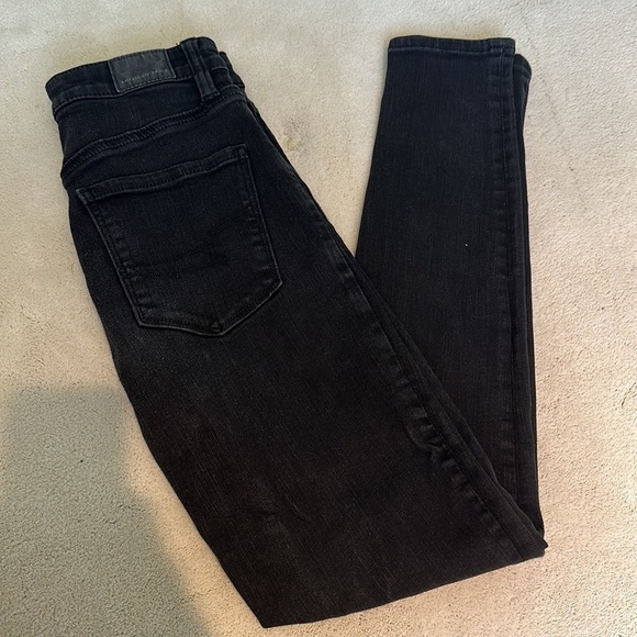 American Eagle Next Level Highest Waist Jeggings in Black.. - Picture 2 of 7